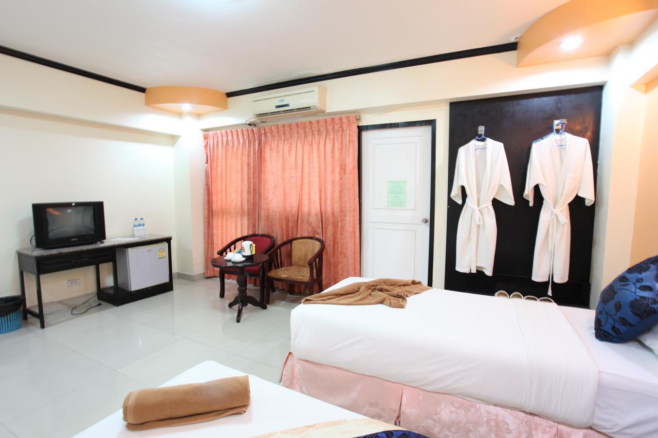 Home Pattaya Hotel Extérieur photo