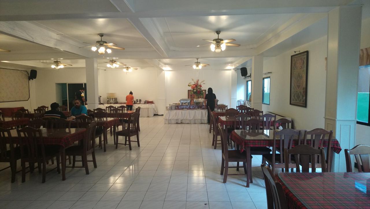 Home Pattaya Hotel Extérieur photo
